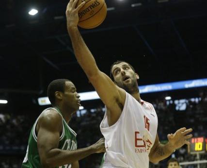 Μπουρούσης και Φώτσης «συνετρίβισαν» από τους Σέλτικς